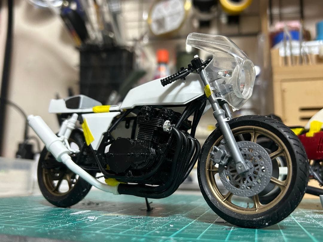 アオシマ 1/12 Kawasaki Z1-R カスタム完成品