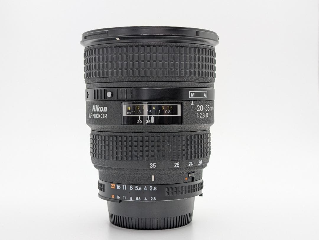 Nikon AF NIkkor 20-35mm F2.8 D ニコン