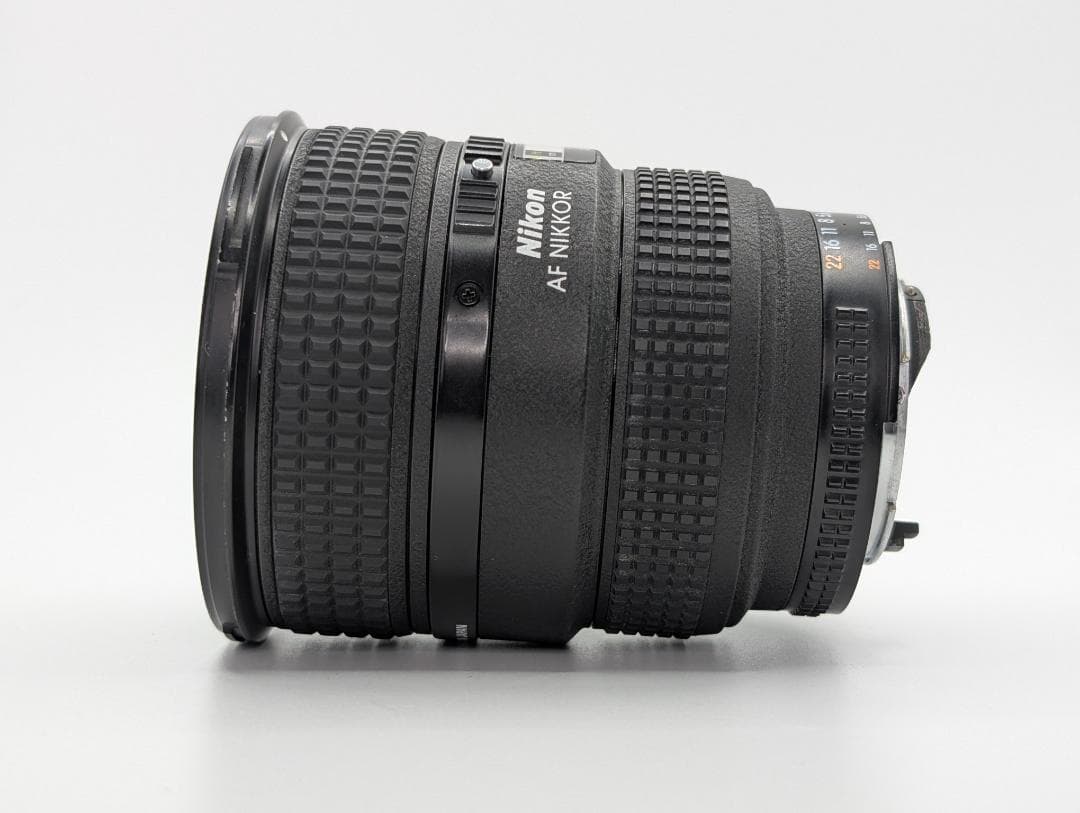 Nikon AF NIkkor 20-35mm F2.8 D ニコン