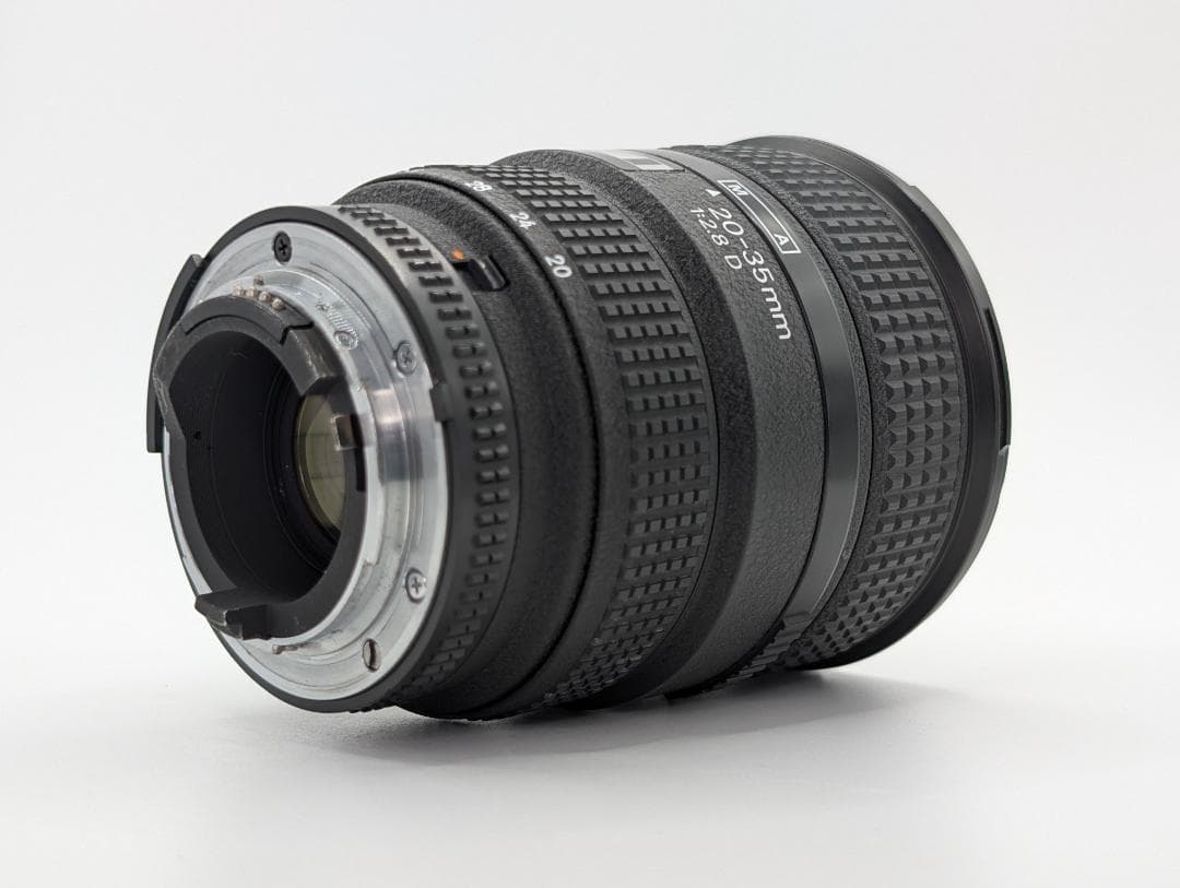 Nikon AF NIkkor 20-35mm F2.8 D ニコン