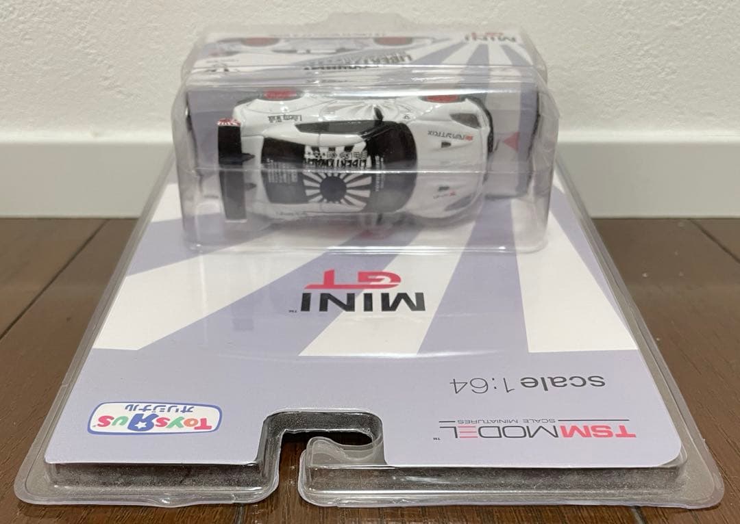 MINIGT LIBERTY WALK Nissan GT-R トイザらス限定