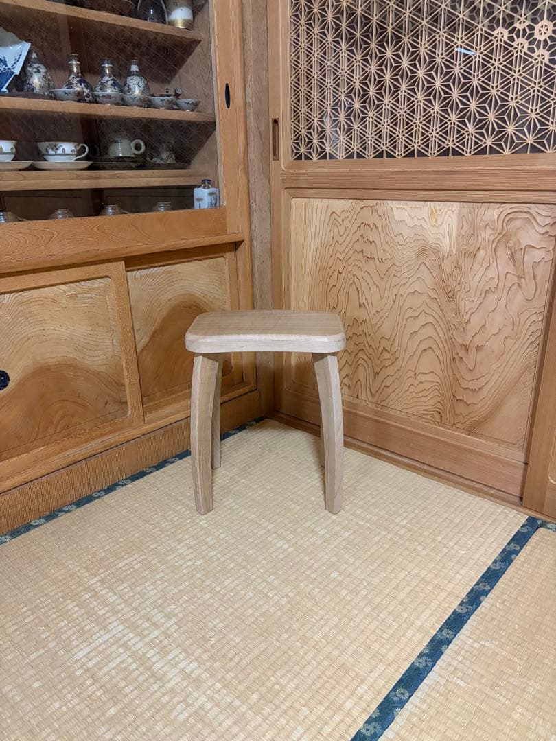 1391建具屋58年のおじいさんの手作り木製サイドテーブル、イス、スツール