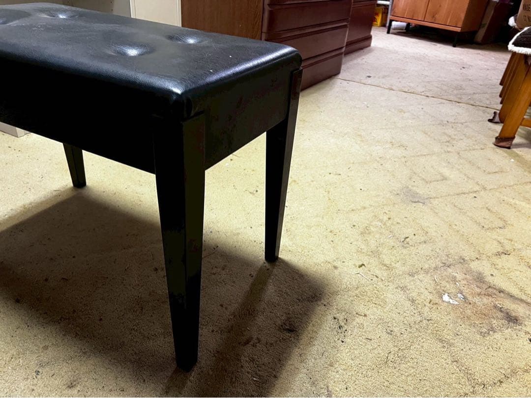 YAMAHA 黒のピアノ用スツール