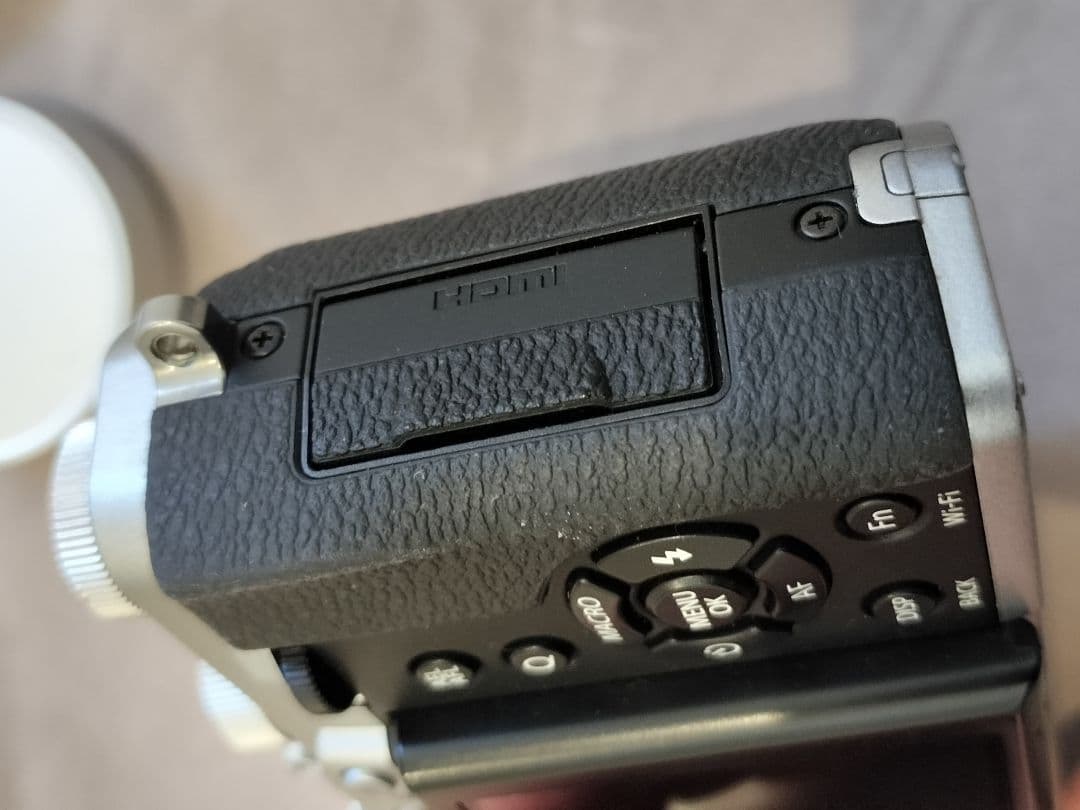 FUJIFILM デジタルカメラ FX-X30 シルバー