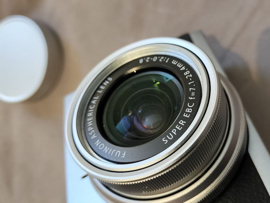 FUJIFILM デジタルカメラ FX-X30 シルバー