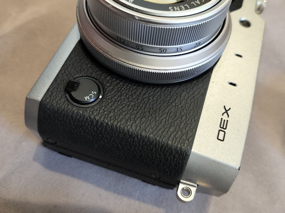 FUJIFILM デジタルカメラ FX-X30 シルバー