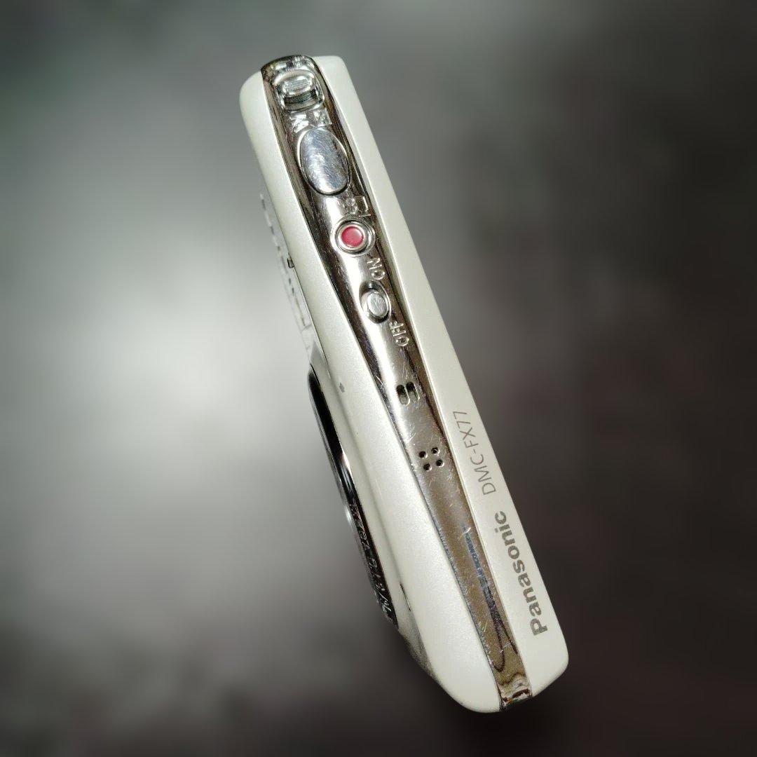 LUMIX デジカメ　DMC-FX77 Panasonic