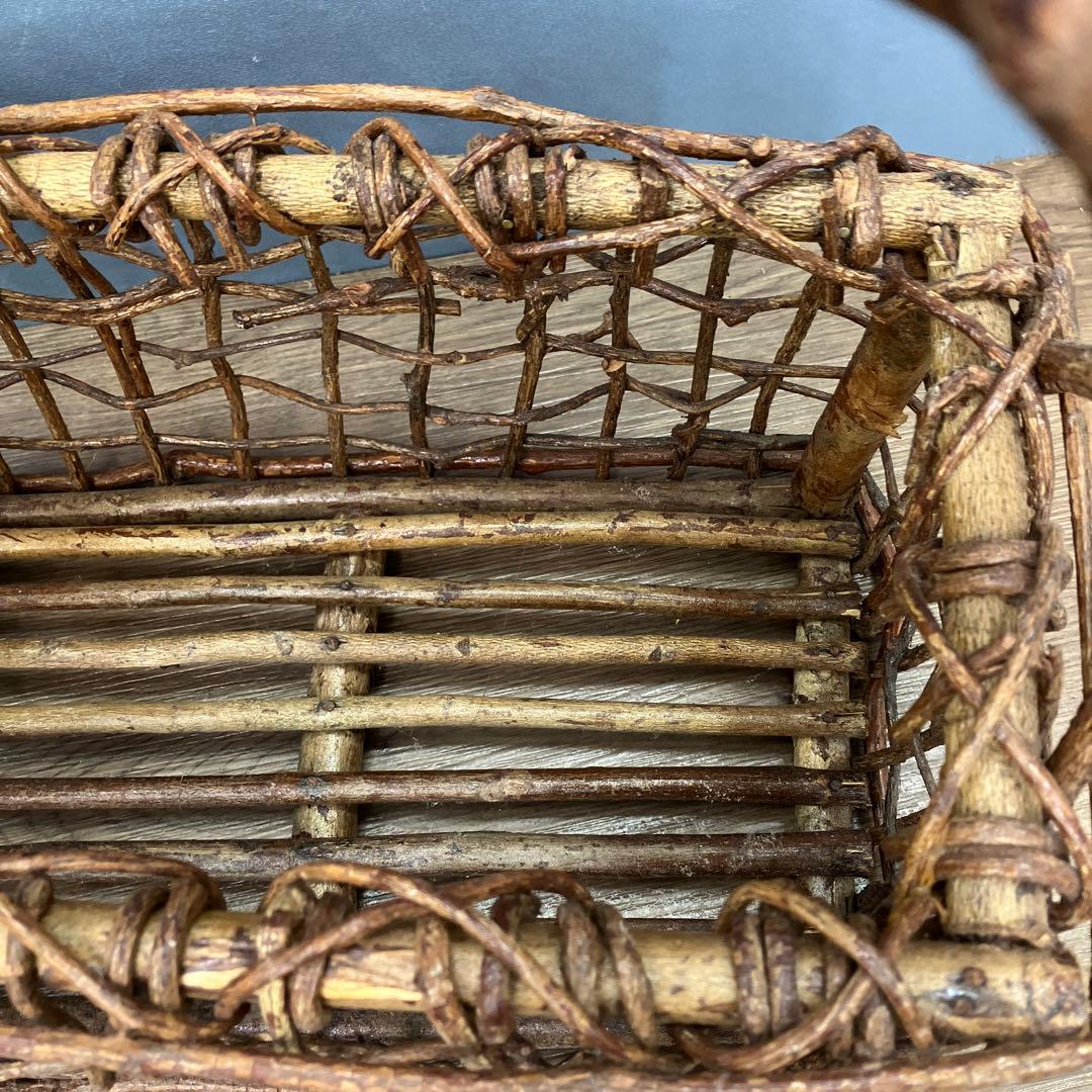 B-4 天然素材 あけび 蔓（つる）編み 手提げバスケット 小物収納