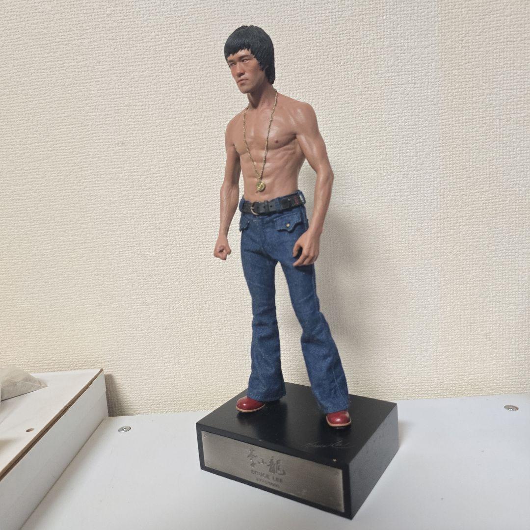 ブルース・リー フィギュア