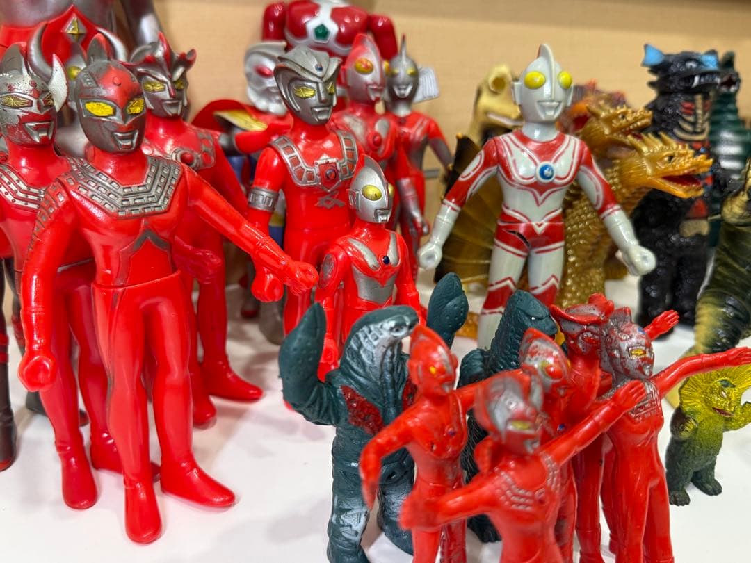 【激レア、当時物】ウルトラマンフィギュアと怪獣、ゴジラフィギュアセット31点