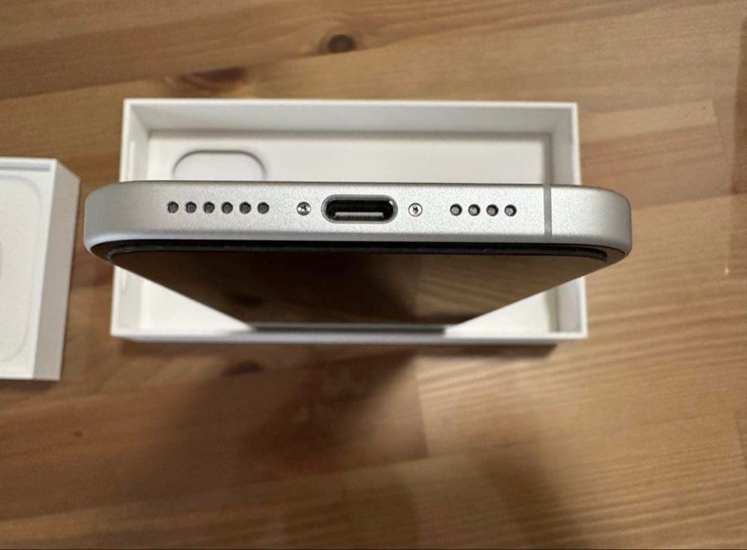iPhone16 Plus ホワイト 256GB SIMフリー