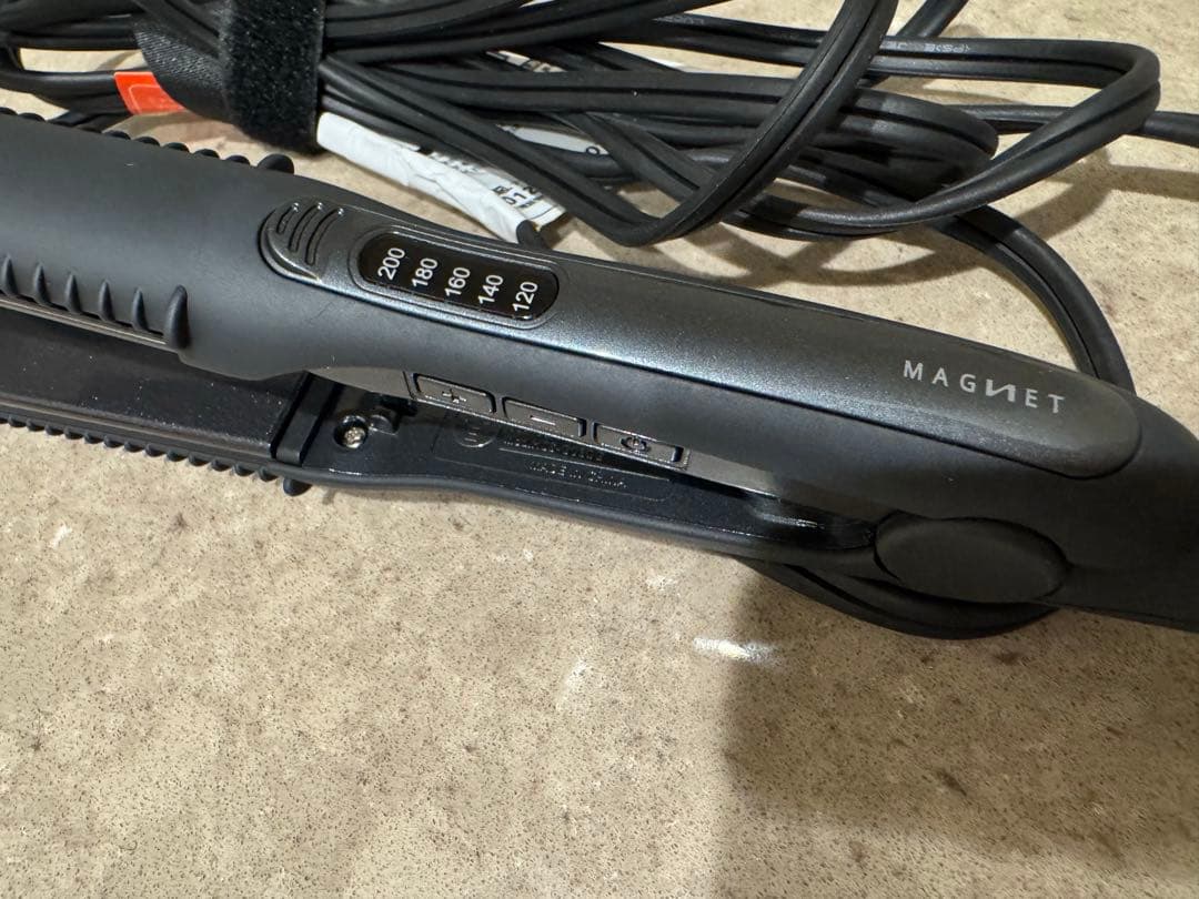 【美品】クレイツ マグネットヘアプロ ストレートアイロン