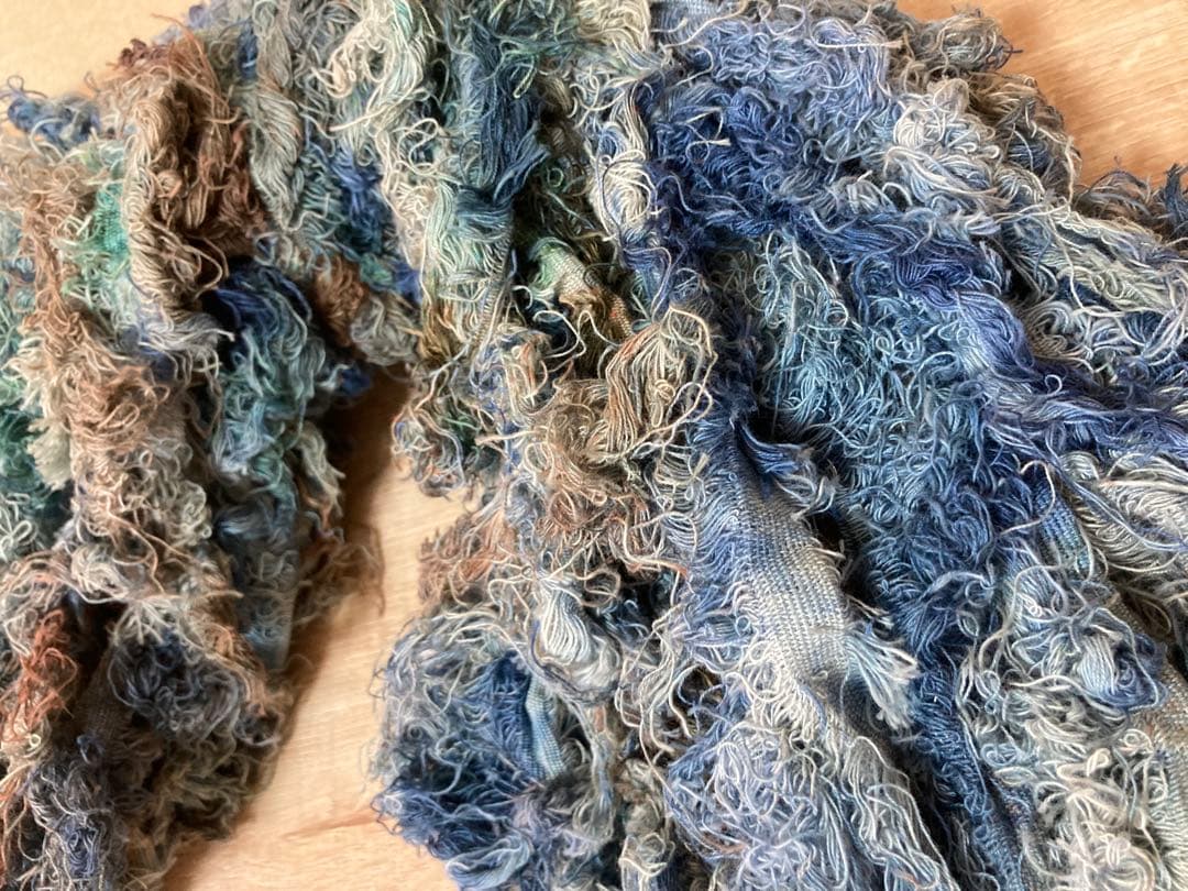 手染めモシャモシャ糸 №3