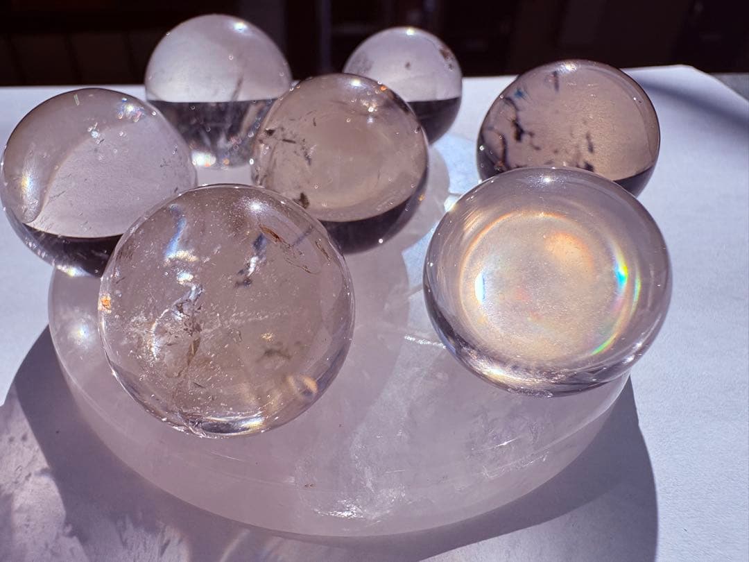 高波動茶水晶七星陣セット虹入り中央玉白水晶台付特別構成