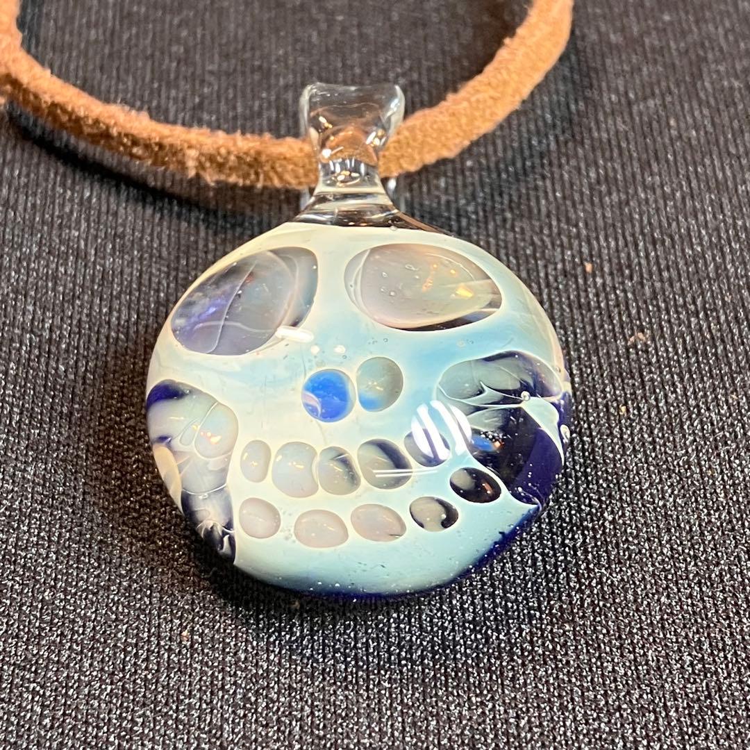 XODAS ペンダント　ボロシリケイトガラス Bob Skull Round