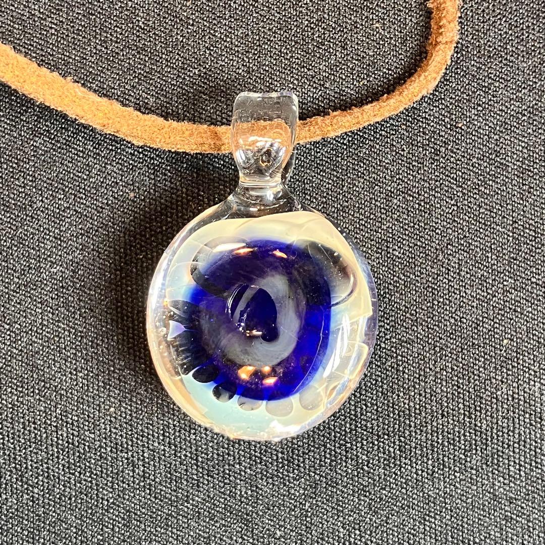 XODAS ペンダント　ボロシリケイトガラス Bob Skull Round