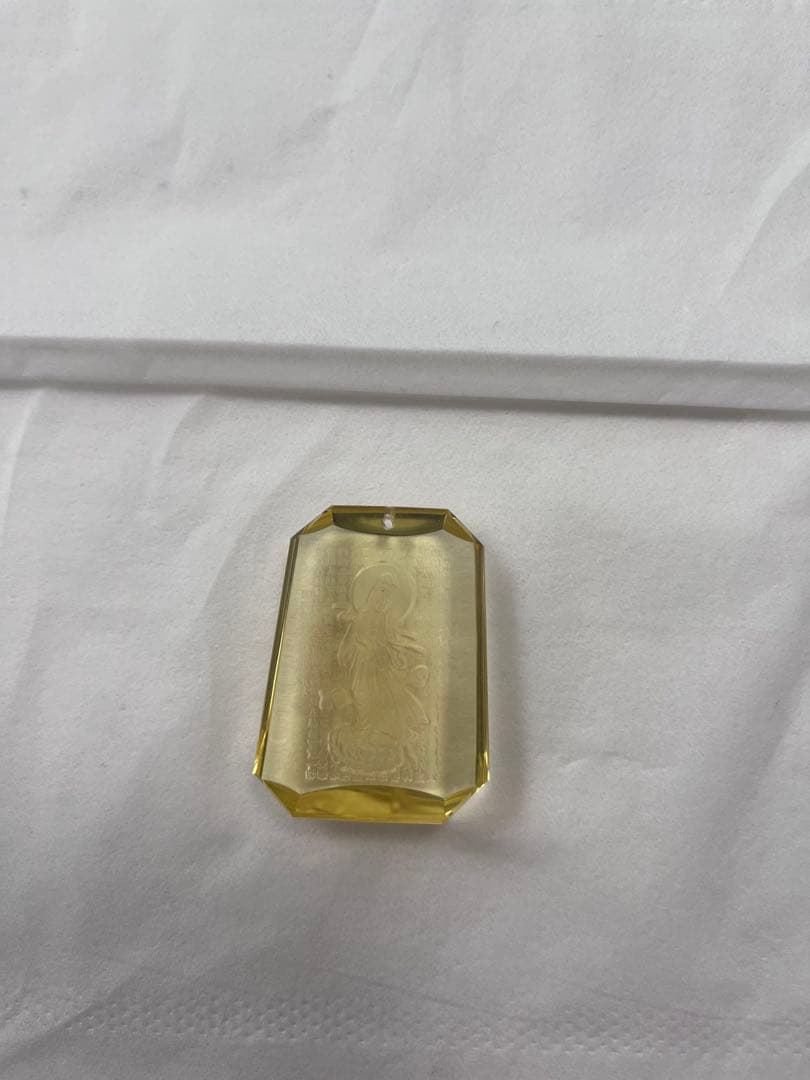 希少　黄色水晶般若心経入り観音様