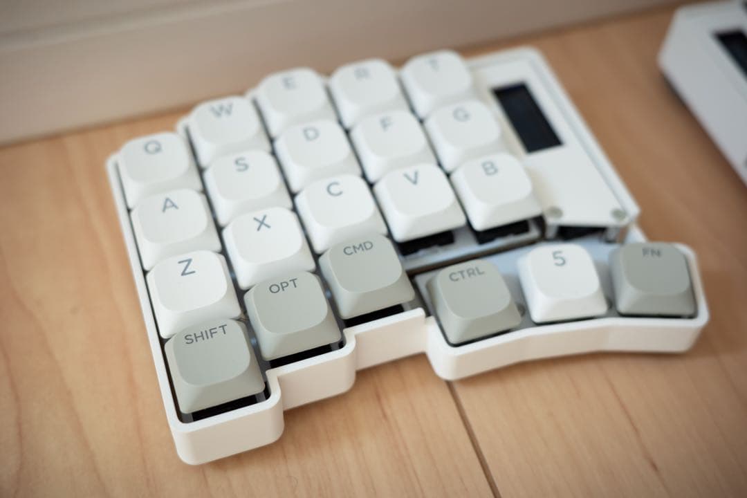 Keyball39 組立済み・ケース付 HHKB Studio リニアスイッチ