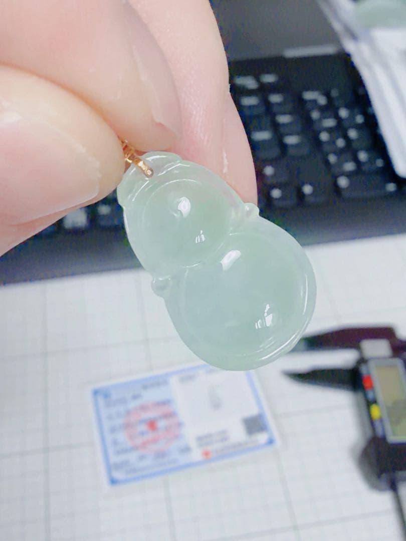 CS-0056天然本翡翠《本物保証》翡翠ペンダント K18