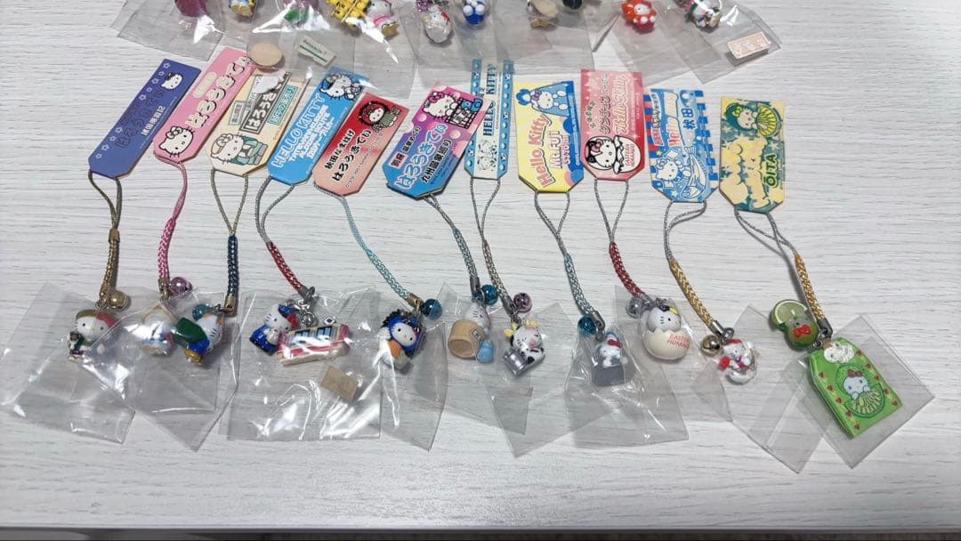 【激レア】ハローキティご当地ストラップ21点 まとめ売り サンリオ レトロ 限定