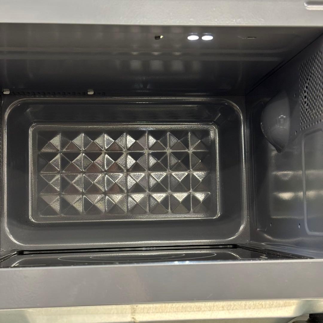 ♪送料込！2023年製 siroca 電子レンジ SX-18D132 黒