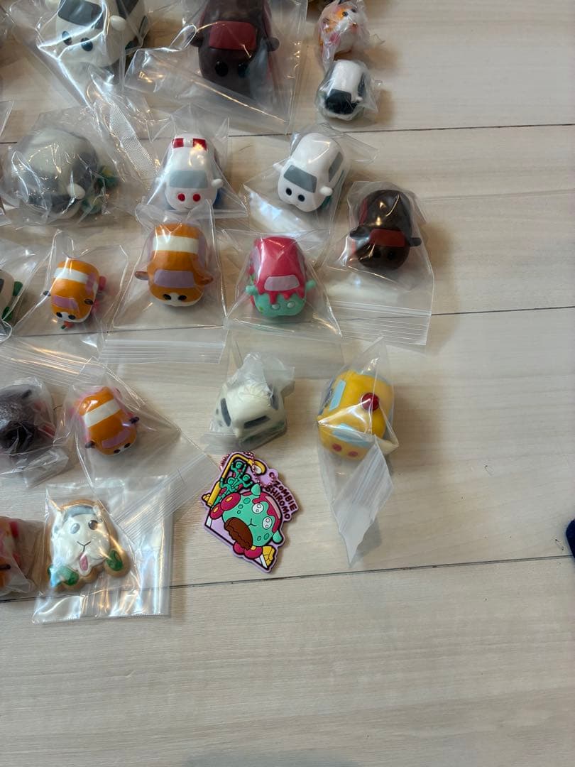 PUIPUI モルカー　まとめ売　コロコロ　マグネット　ストラップ