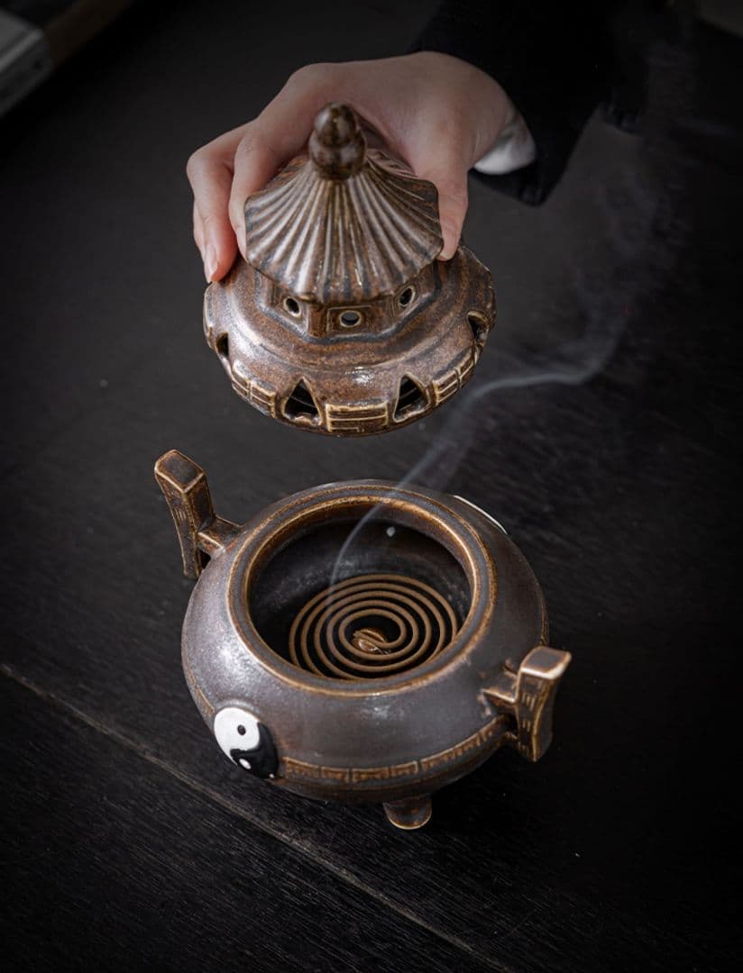 磁器香炉 太極香炉 茶道具　香道具 現代工芸品 美術品 置物