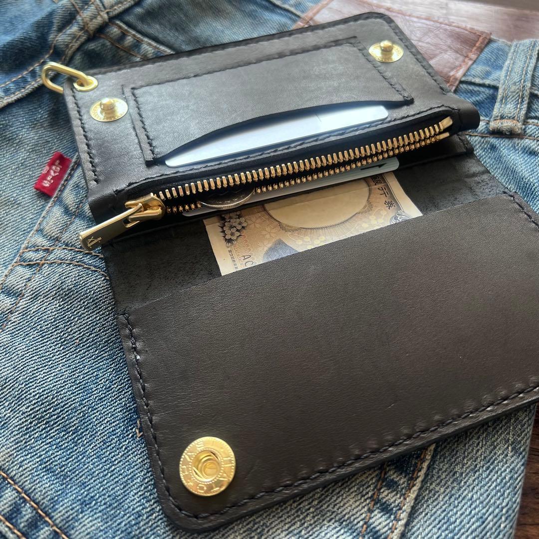 牛革 トラッカーウォレット ミドル 黒 クロコ型押し 『紙幣折らずに収納可』