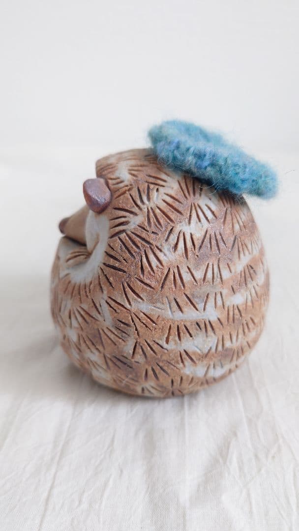 かとうゆみ　ハリネズミ　陶器 花器 たまむし工房