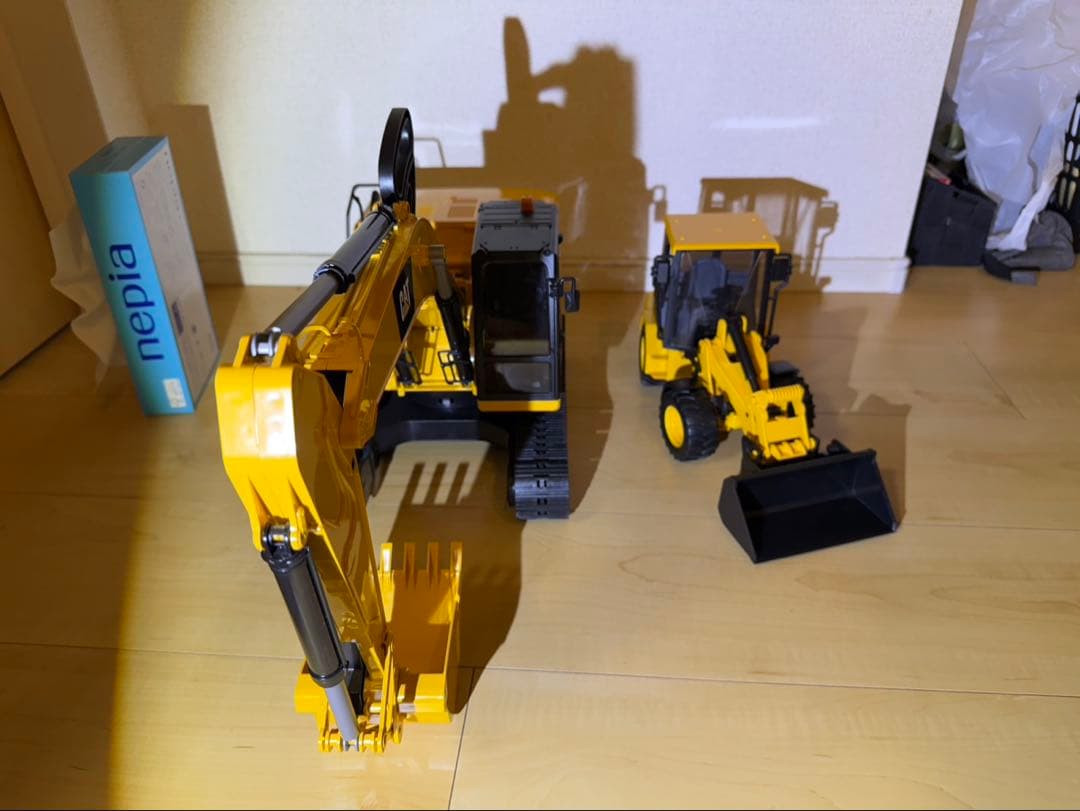 bruder CAT ブルドーザー　＆bruder パワーショベル