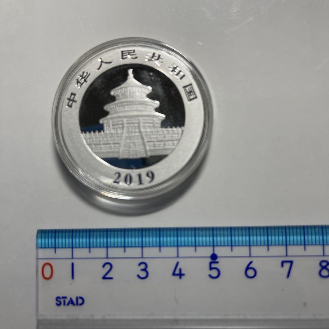1個 2019年度　パンダ銀貨　30g 純銀99.9％