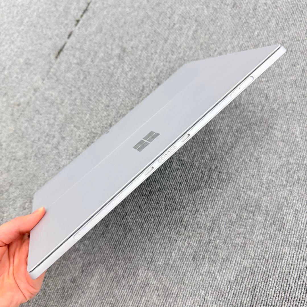 Windowsタブレット本体 Surface Pro 5 4GB / 128GB LTE