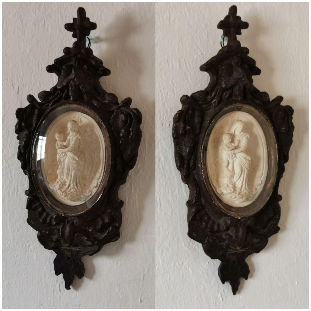 アンティーク メダイヨン 聖母マリアと幼子イエス 木彫クロス ドームガラスイコン