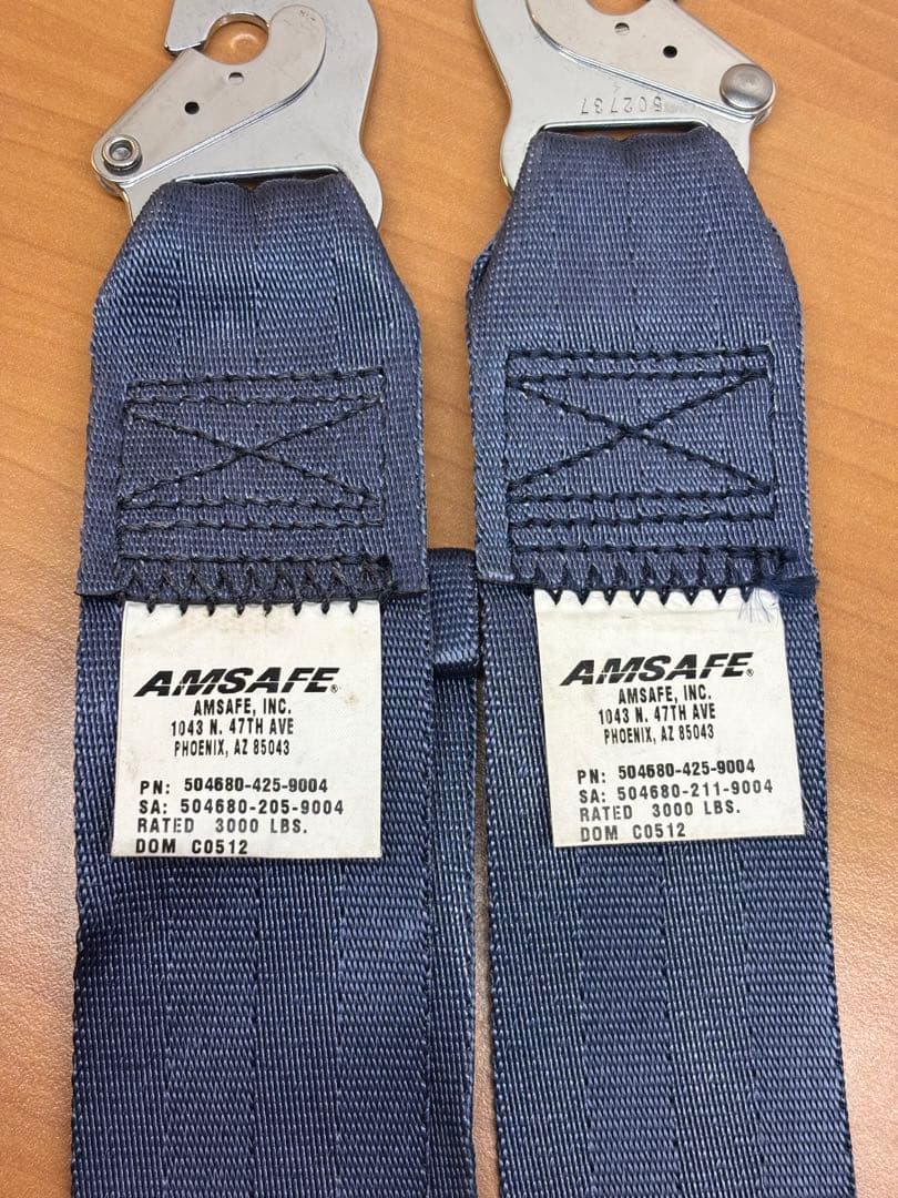 デルタ航空　機内シートベルト