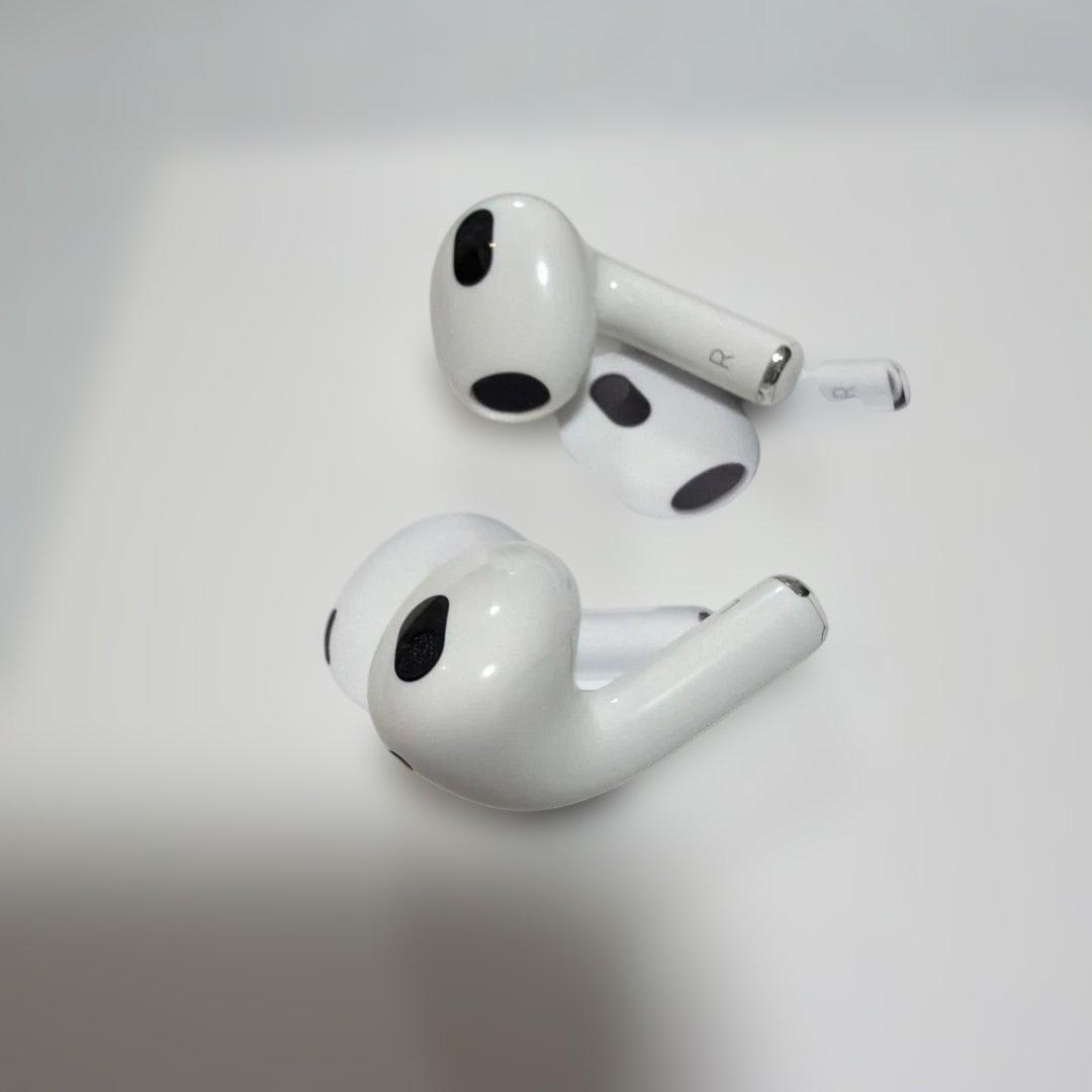 Apple AirPods3 (第3世代) 本体 充電ケース付き