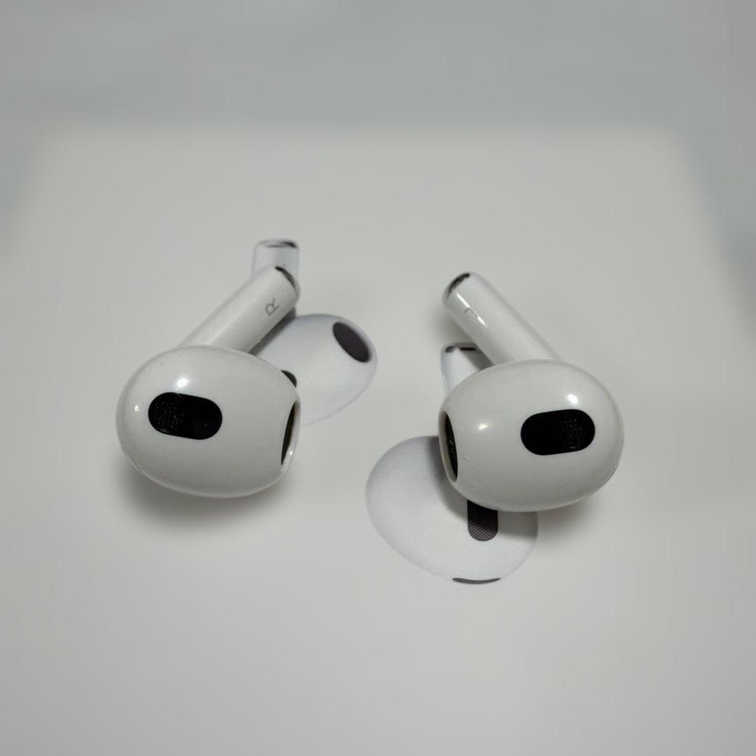 Apple AirPods3 (第3世代) 本体 充電ケース付き