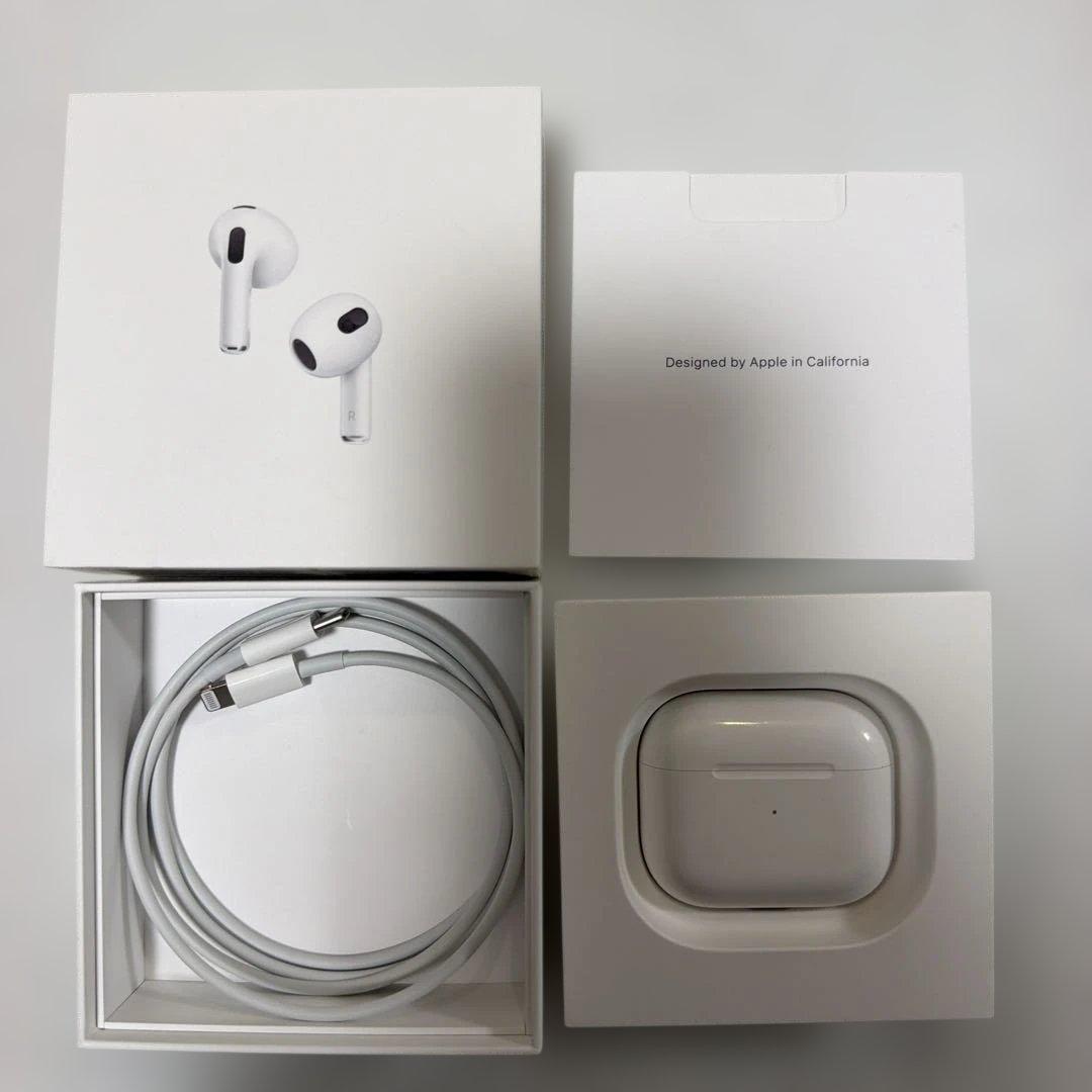Apple AirPods3 (第3世代) 本体 充電ケース付き