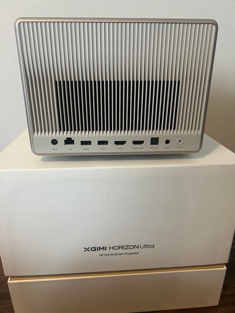 4Kプロジェクター　XGIMI HORIZON Ultra