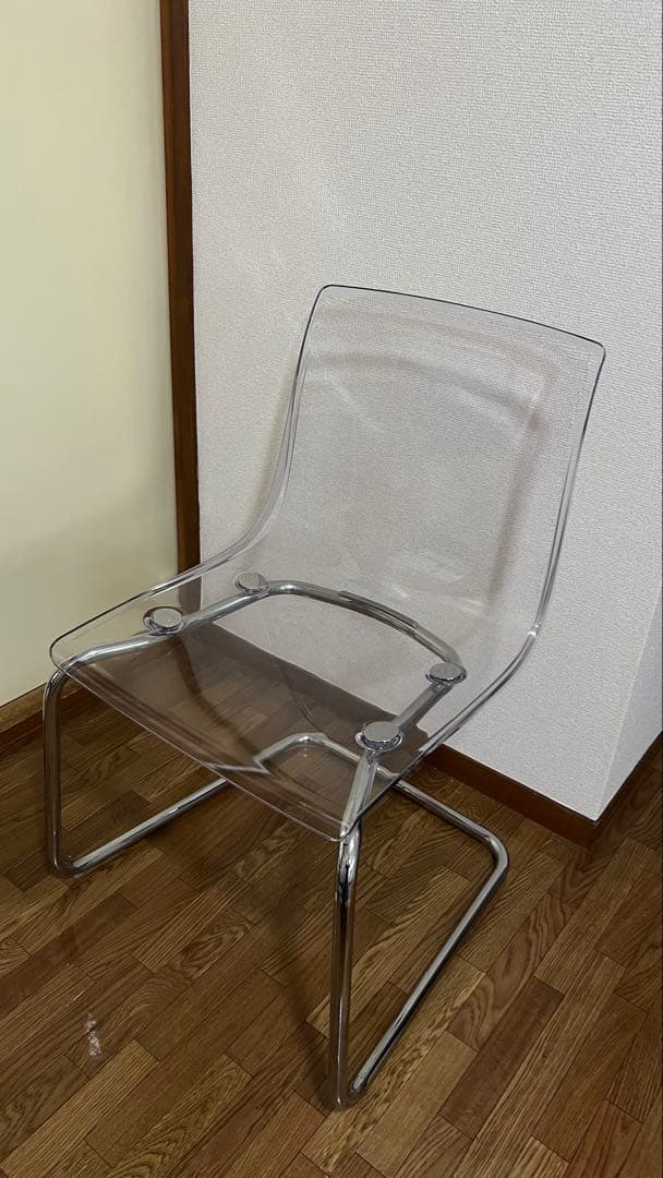 IKEAの人気チェア「TOBIAS（トービアス）」のクリア/クロム