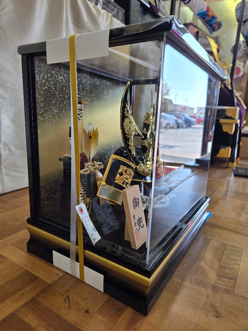 【一点限り】五月人形　兜　くわ型　ケース飾り　K35