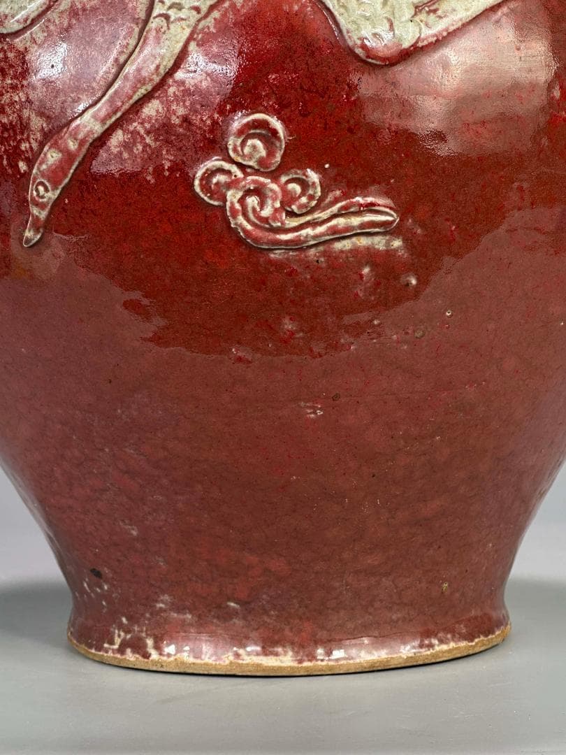 UM13S08 中国美術　元〜明時代　安南　古越国　紅釉彫龍文壺　ベトナム　唐物