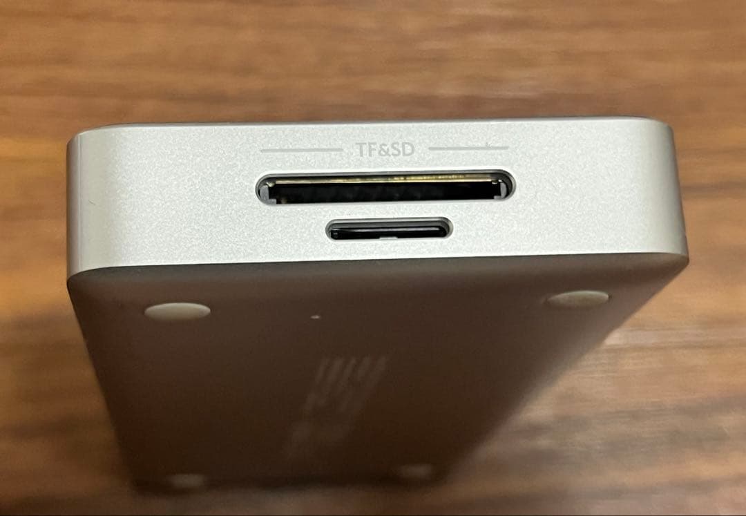 分配器・切替器 Anker 575 USB-C Hub (12-in-1)