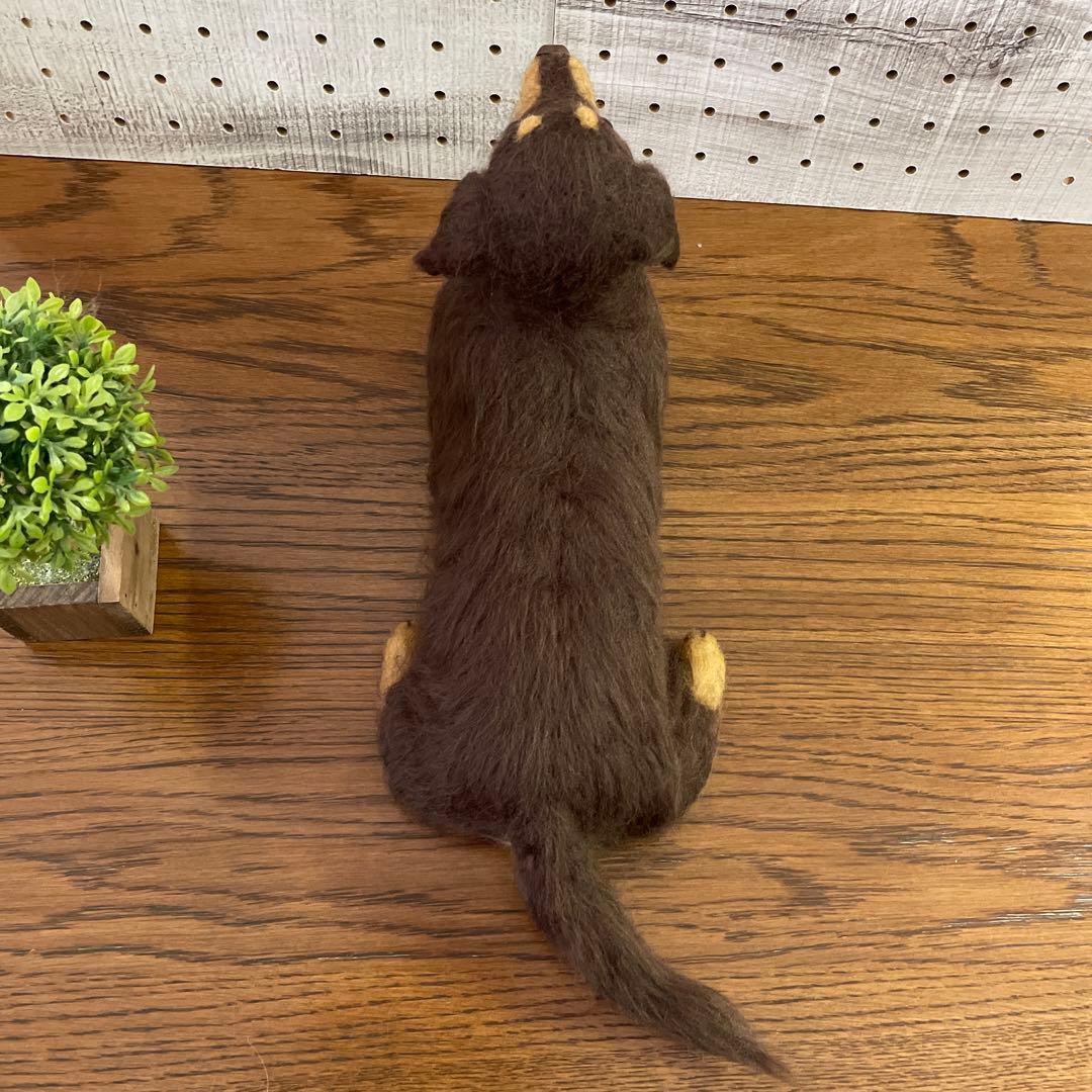 羊毛フェルト　ミニチュアダックス　チョコタン