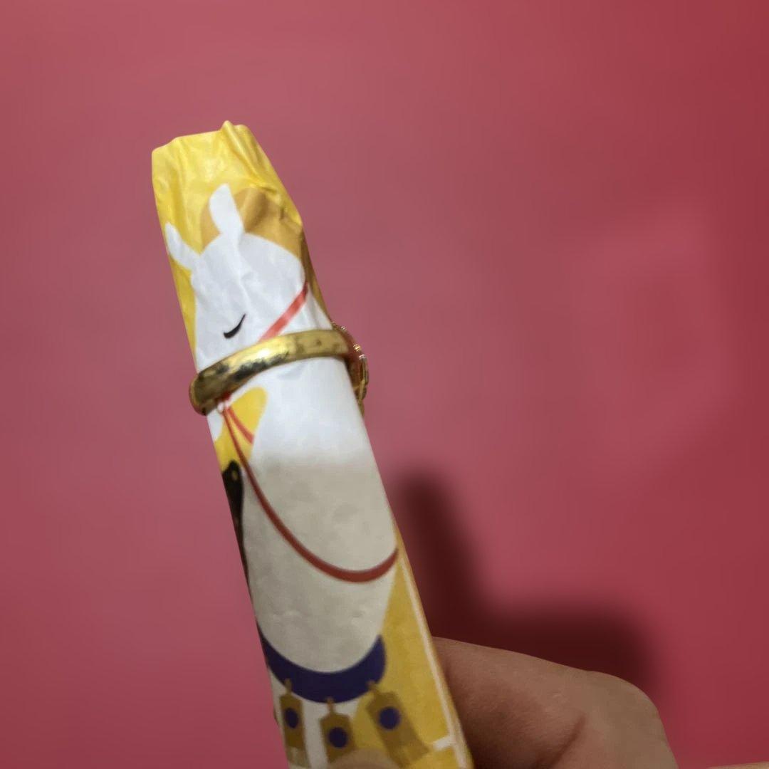青い石のダイヤモンド風リング