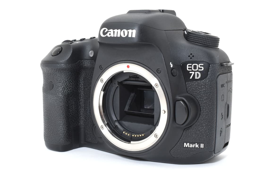 ■ 美品 ■ Canon EOS 7D Mark II 元箱つき