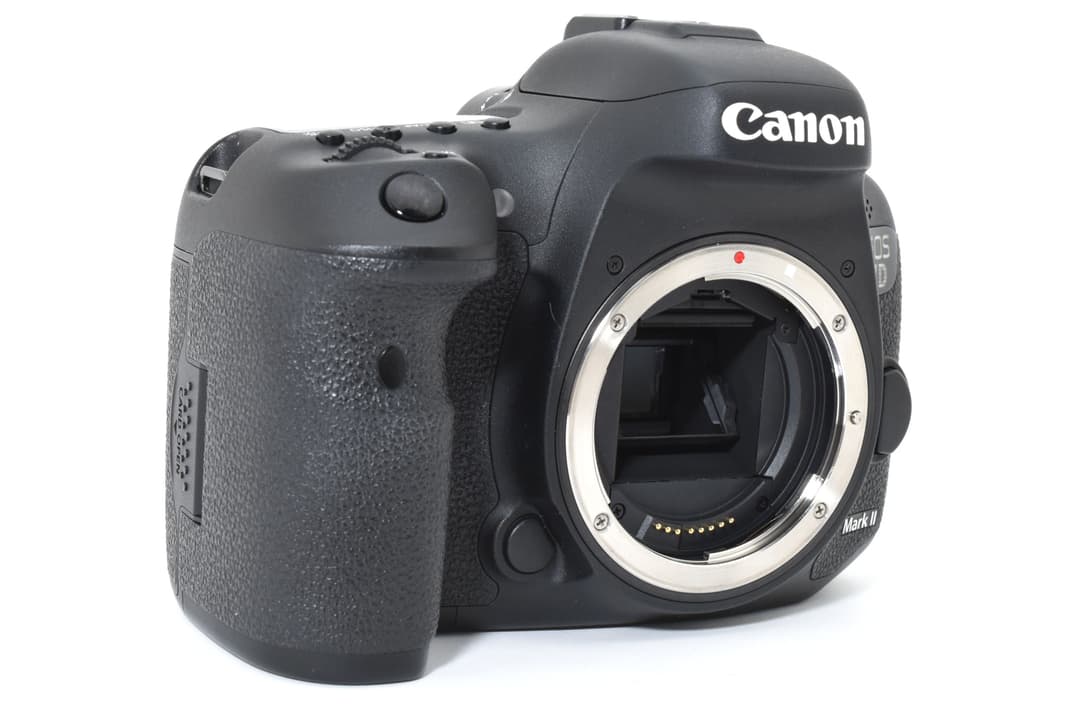 ■ 美品 ■ Canon EOS 7D Mark II 元箱つき