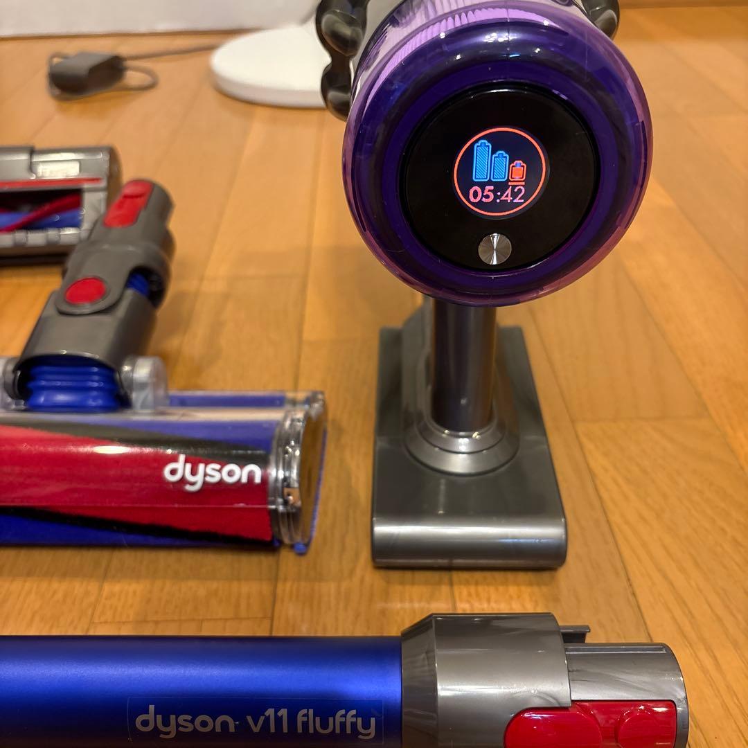 ダイソン　V11 SV15 スタンド付き　美品　② 分解洗浄除菌整備済み