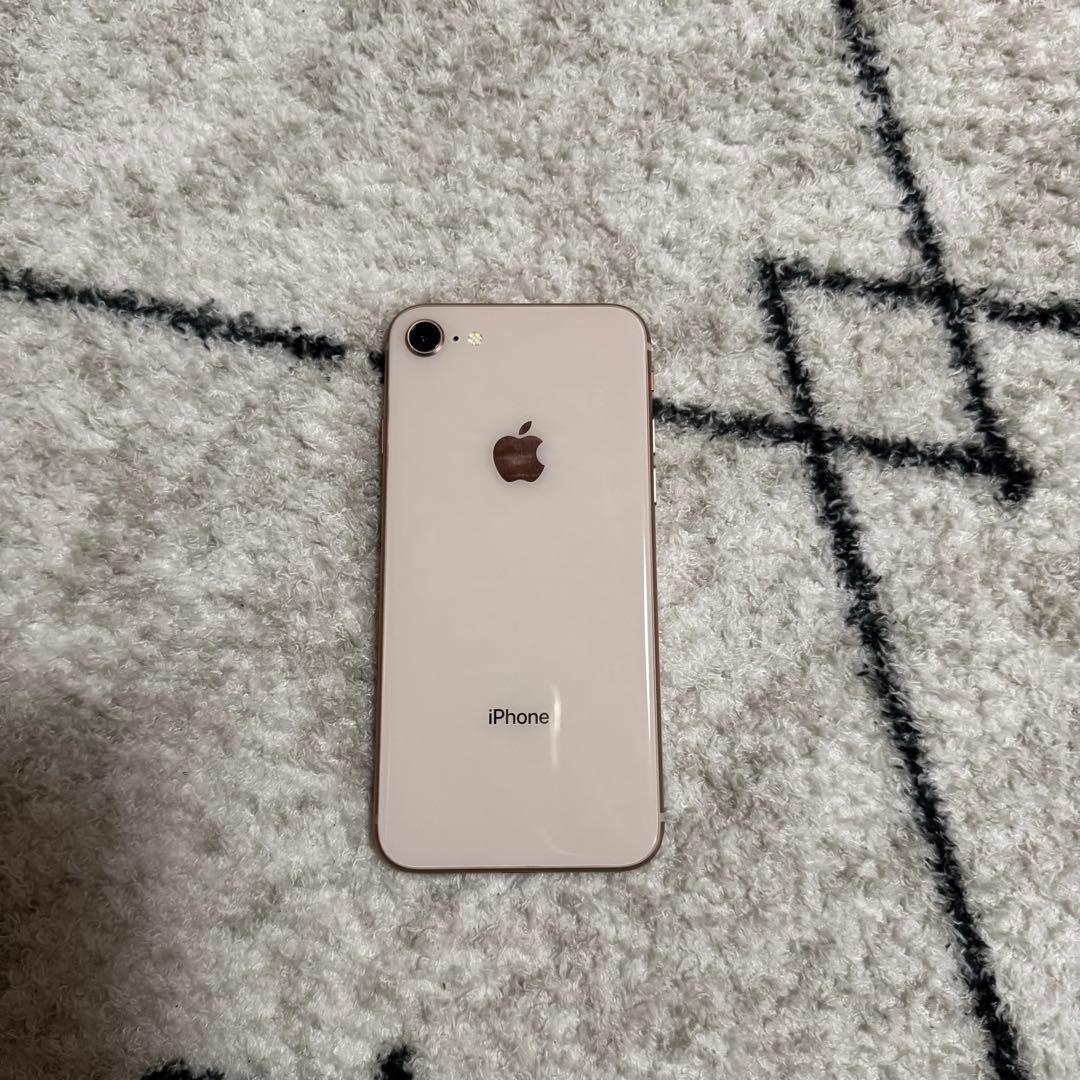 Apple iPhone8 ゴールド 画面割れ