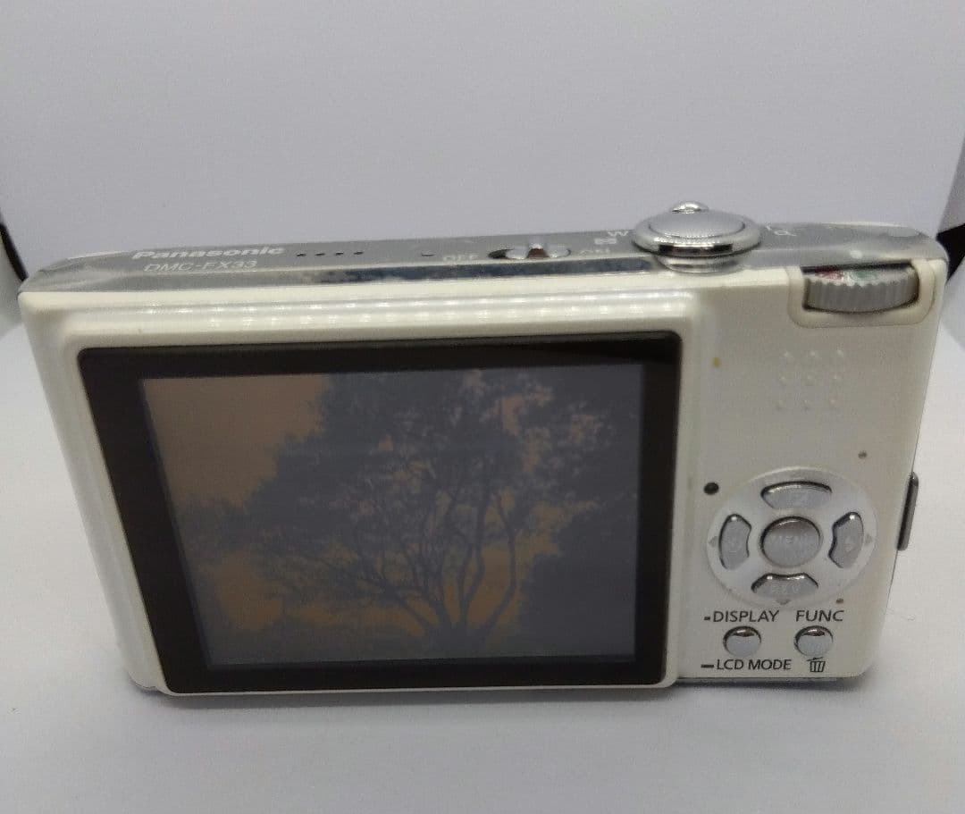 パナソニックLUMIX DMC-FX33 コンパクトデジタルカメラ　ジャンク品扱