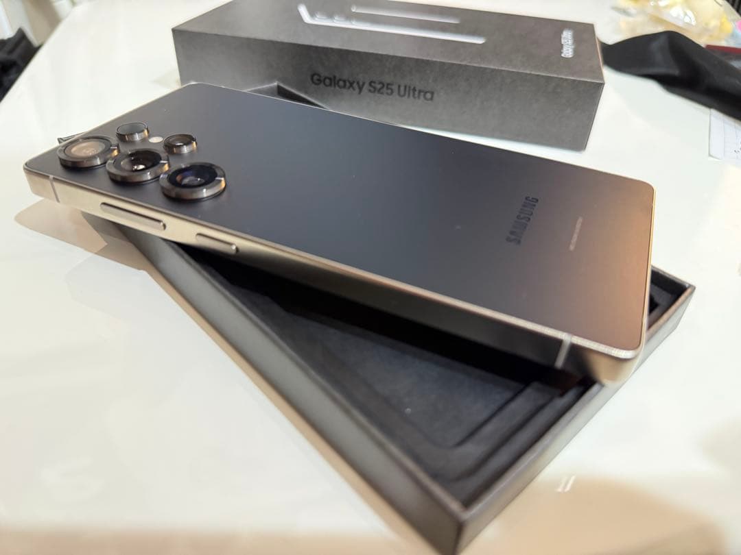 GALAXY S25 Ultra チタニウムブラック 256GB